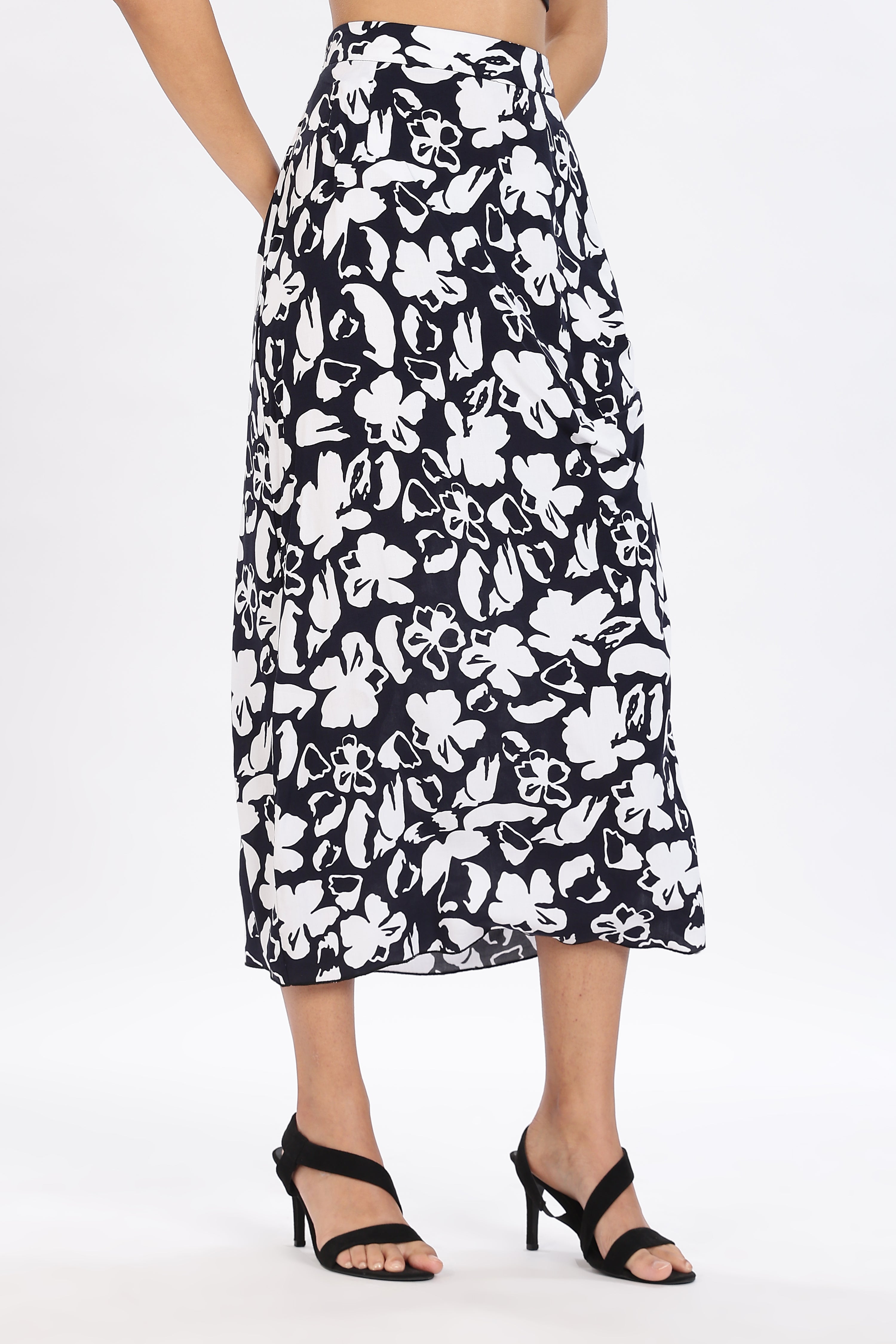 PRINTED SKIRT-BLACK