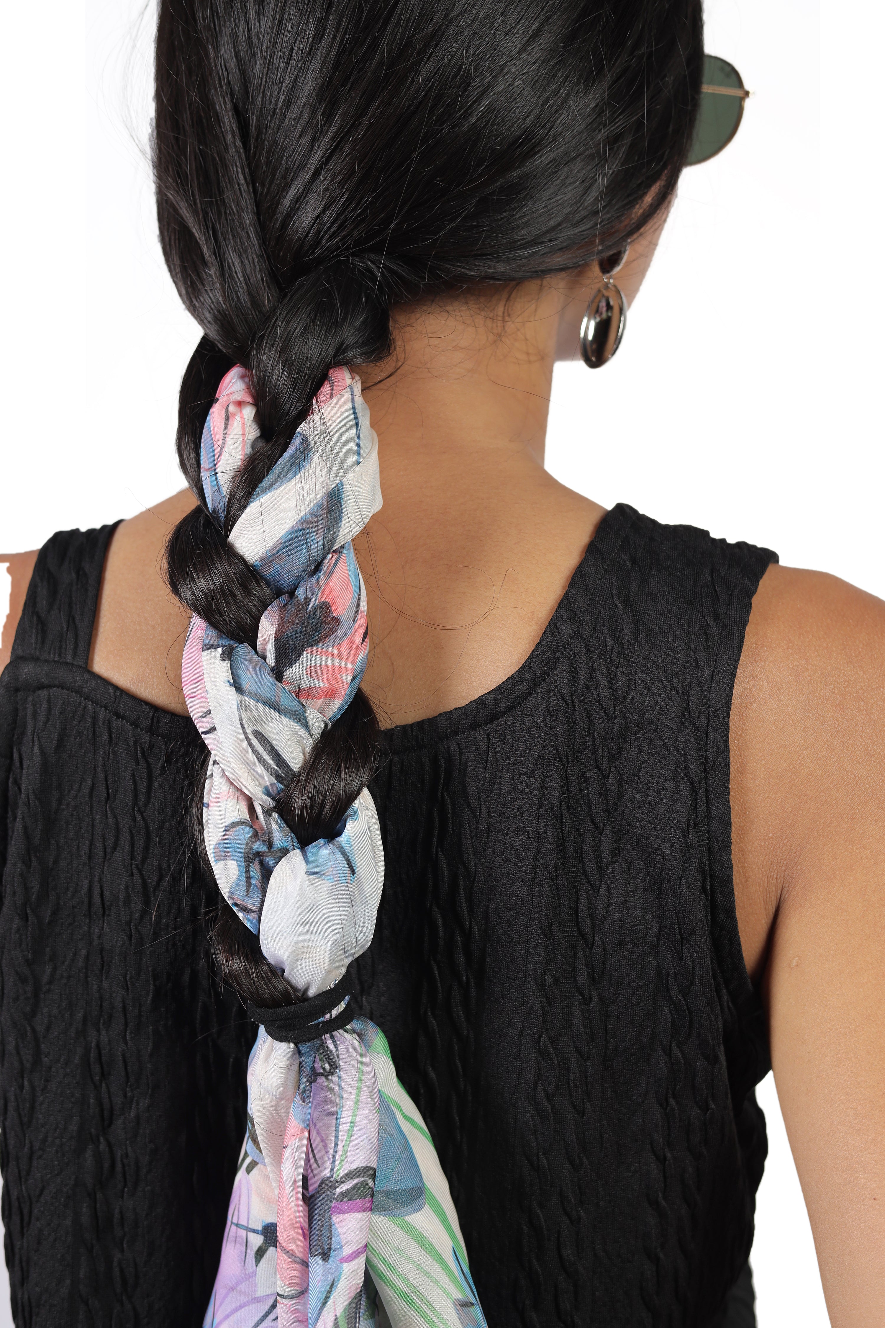 BLOOMING SCARF